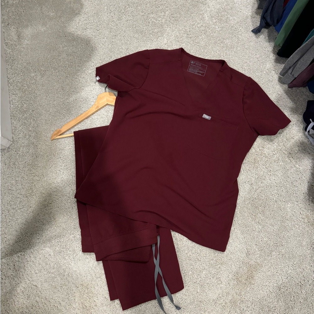 Figs scrubs set.